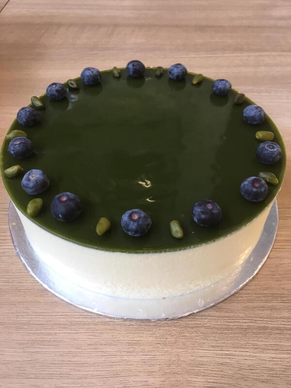 Cake with Yuzu and White Chocolate topped with blueberries